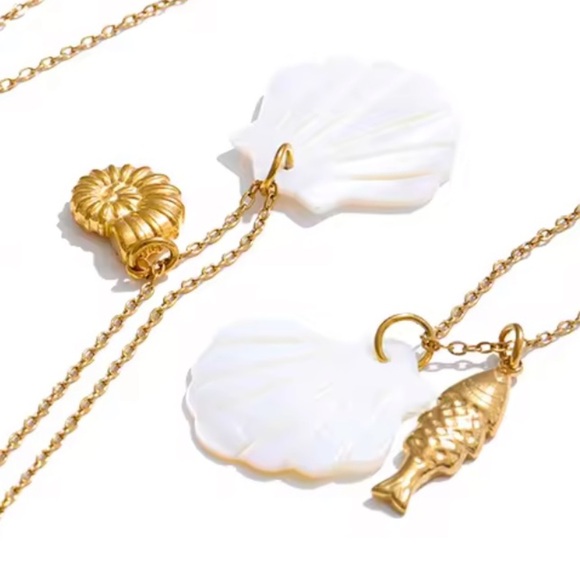 Ocean Gold Seashell White Shell 18K Gold Stainless Steel Waterproof Necklace - Picture 5 of 8